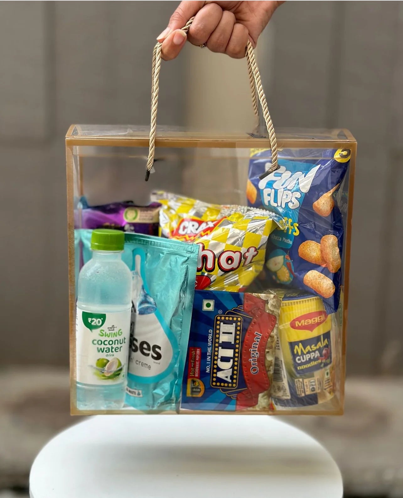 TRANSPARENT PVC HAMPER BAG