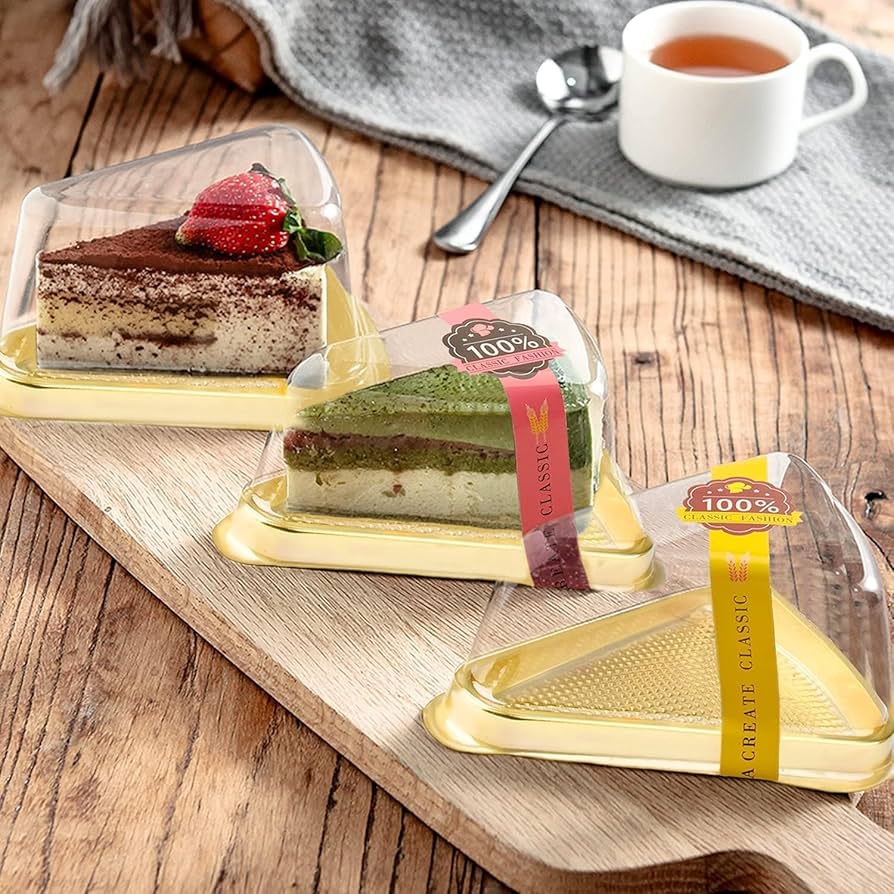GOLDEN TRIANGLE PASTRY CONTAINER | Clear Hinged Plastic Clamshell for Cake or Pie Slices | Disposable Bakery Packaging