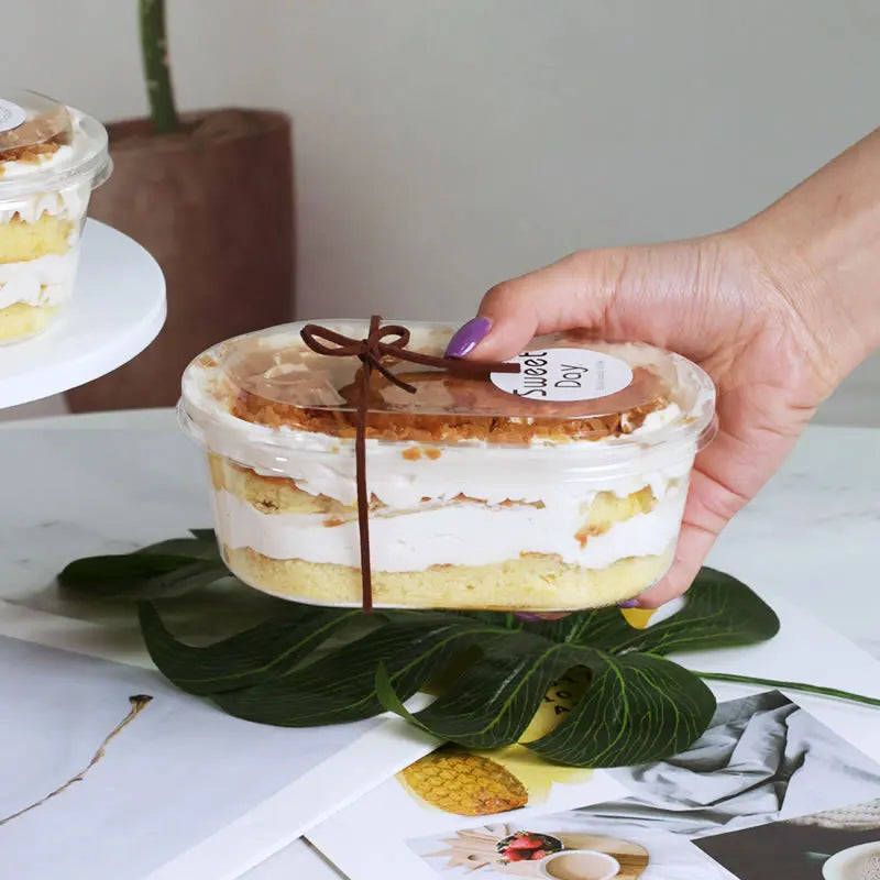 OVAL DESSERT CONTAINER / TIRAMISU BOX