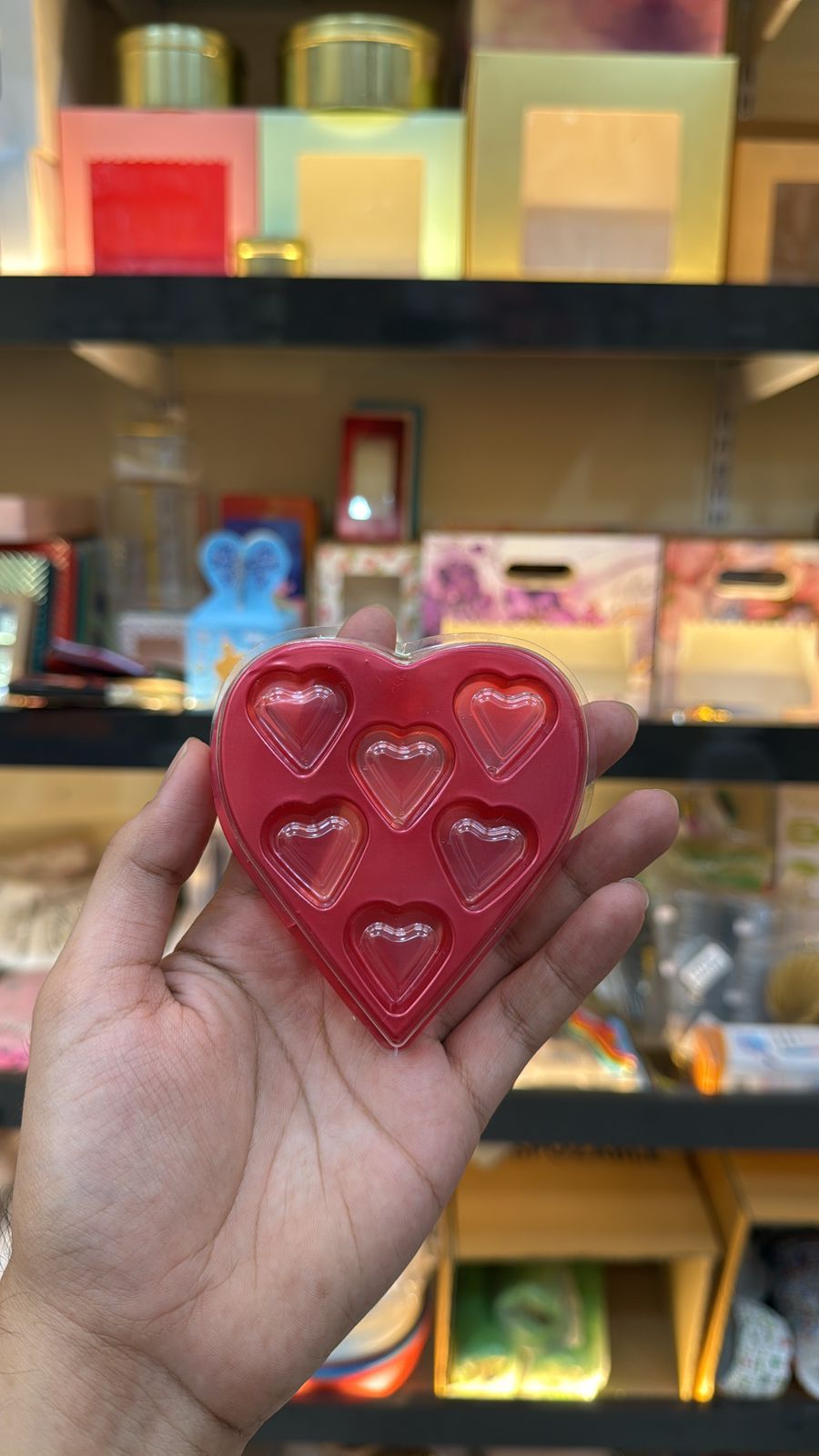 Heart Shaped Chocolate Box with 6 Cavities & Clear Lid – Red