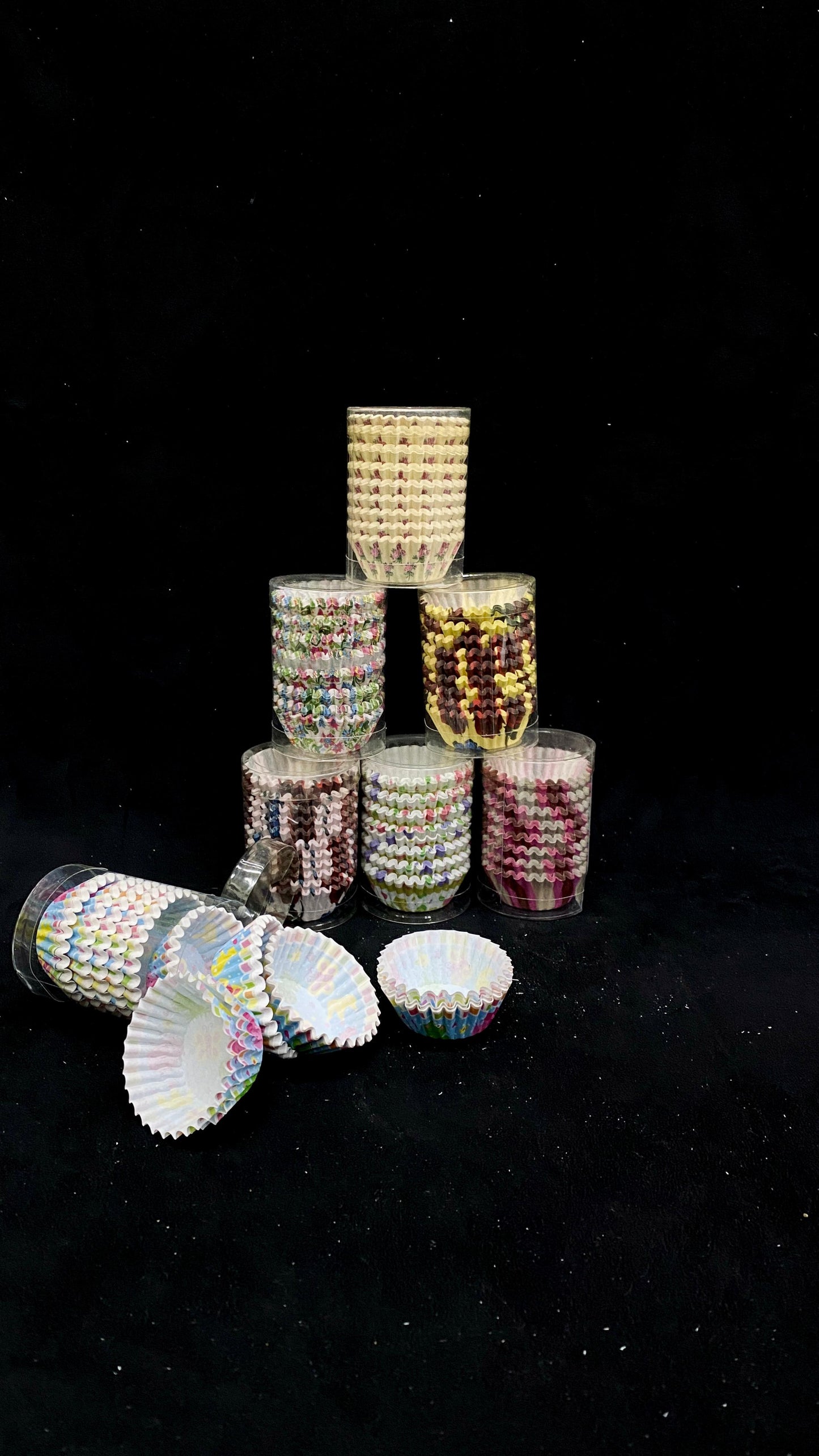 8CMS CUPCAKE LINER , BAKING CUPS / PAPER LINERS (PACK OF 200PCS) ( 8cms)