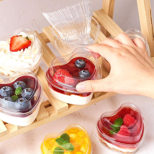 Heart-Shaped Dessert Cups with Lid – Transparent Plastic Containers for Cakes, Fruits, Parfaits & Pudding