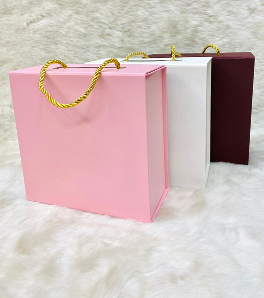 COLLAPSIBLE HAMPER BOX (8X8X4 INCHES)