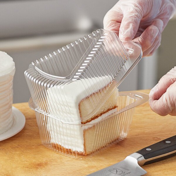 TRIANGLE CHEESECAKE PASTRY CONTAINER