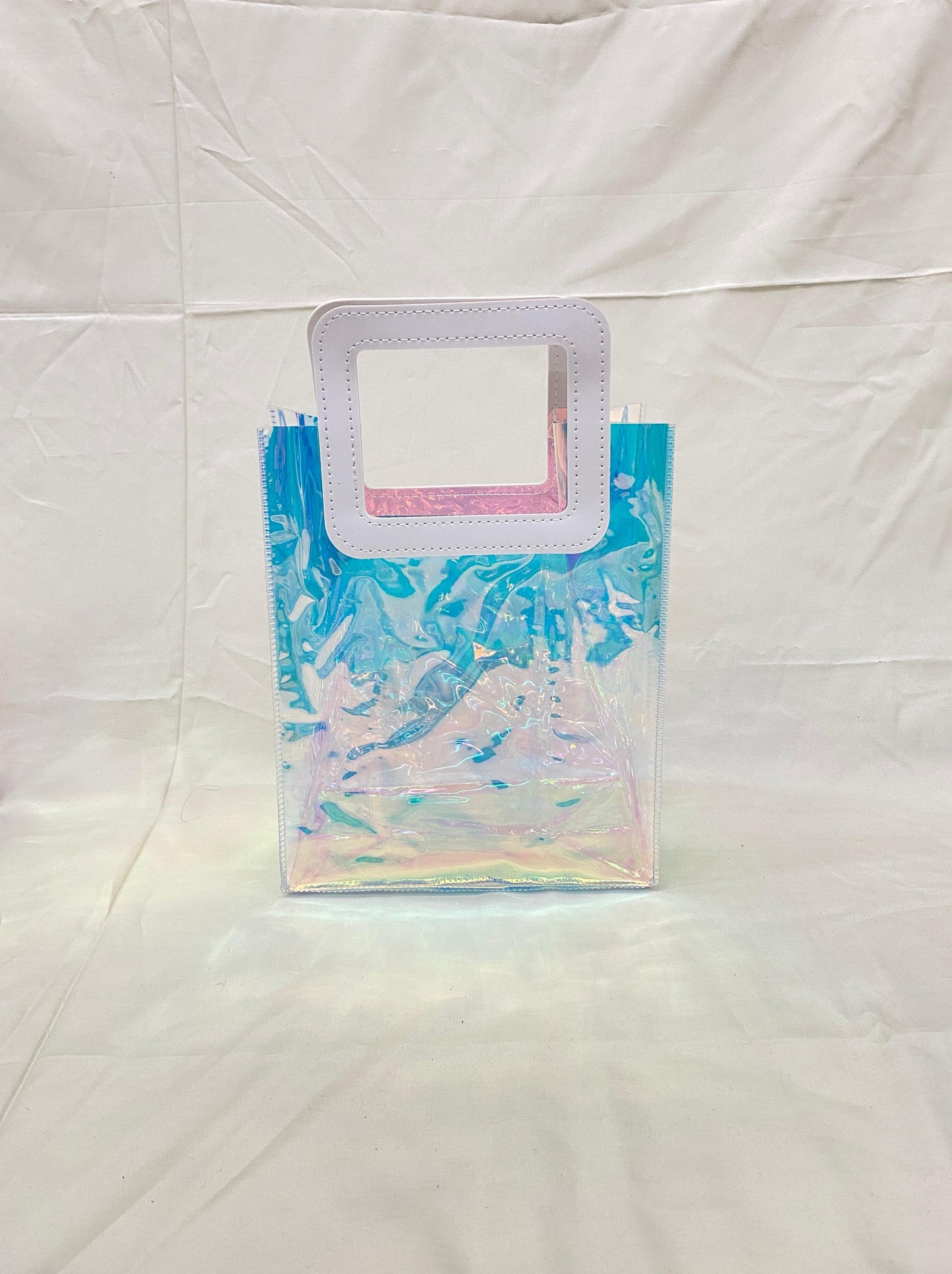 HOLOGRAPHIC GIFT BAG WITH HANDLE  (PACK OF 10)