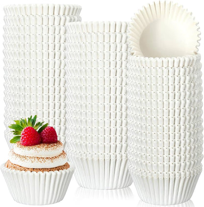 WHITE CUPCAKE LINER , BAKING CUPS / PAPER LINERS (PACK OF 500PCS) ( 8cms)
