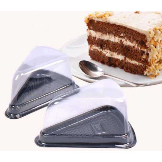 TRIANGLE DESSERT CONTAINER (PACK OF 25)